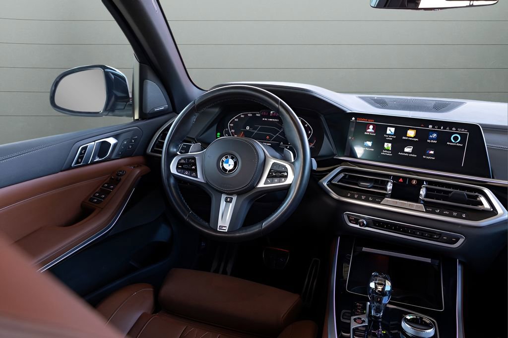 Used 2022 BMW X5 M50i w/ Executive Package AWD/4WD image 34