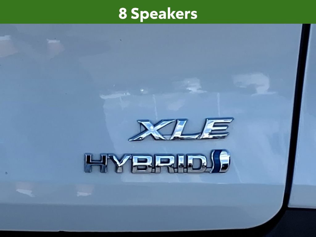 Used 2024 Toyota Sienna XLE FWD image 15