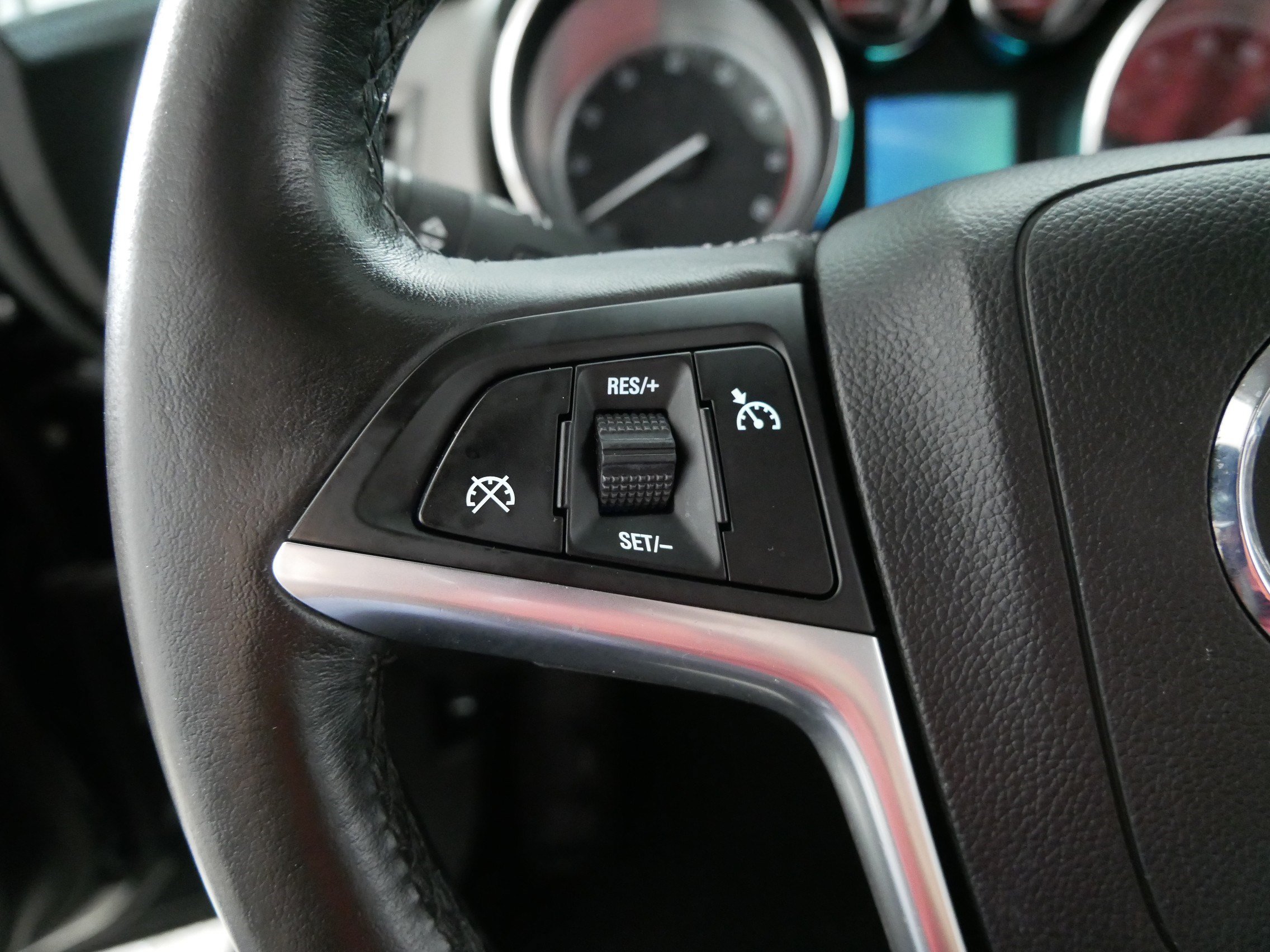Used 2015 Buick Verano w/ Comfort Package FWD image 27
