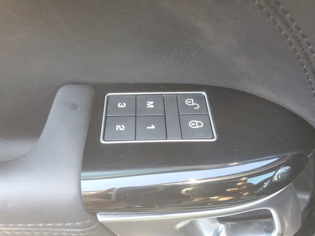 Used 2019 Land Rover Range Rover Sport HST image 25