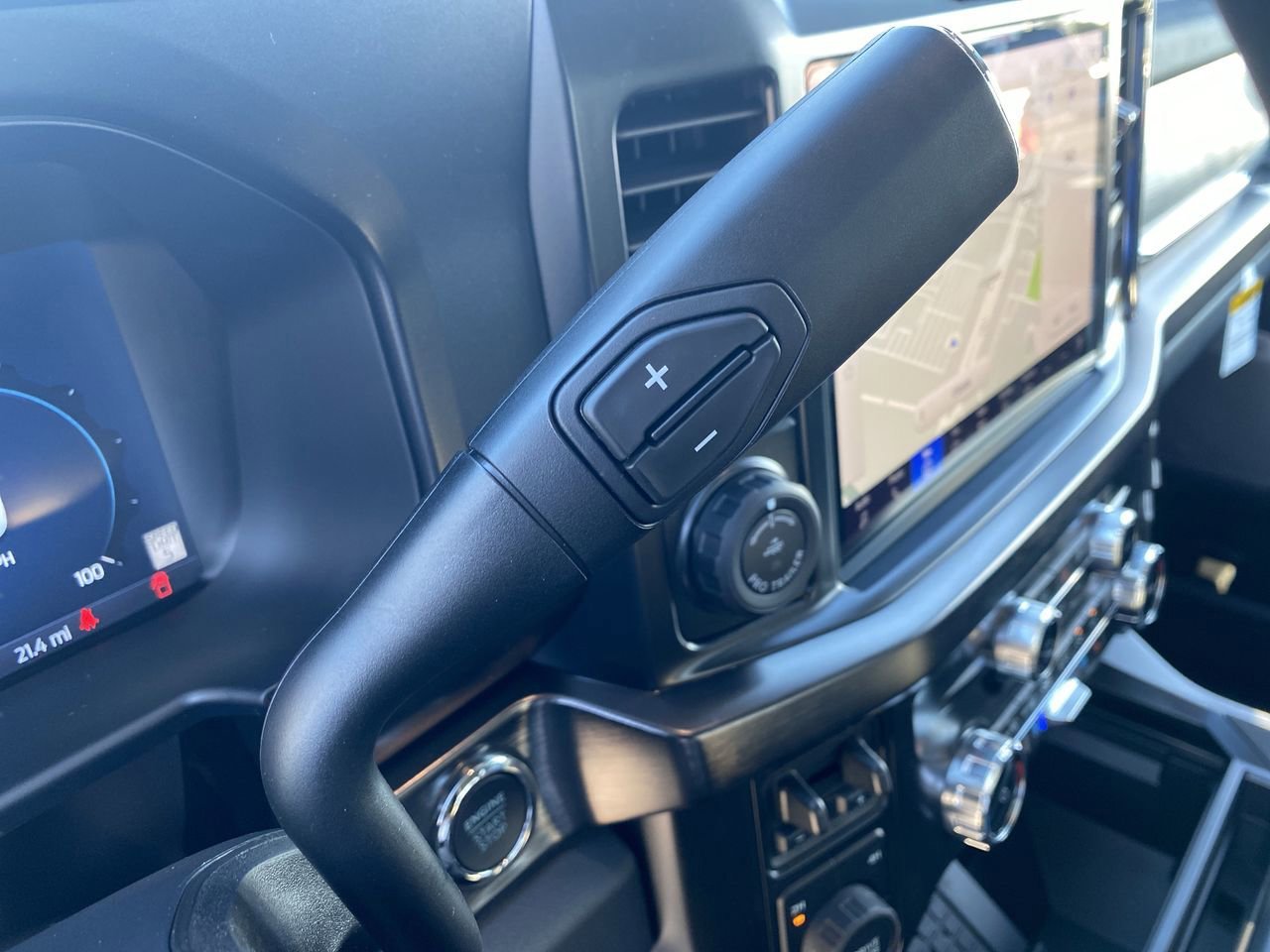 New 2026 Ford F350 Lariat w/ Black Appearance Package image 30