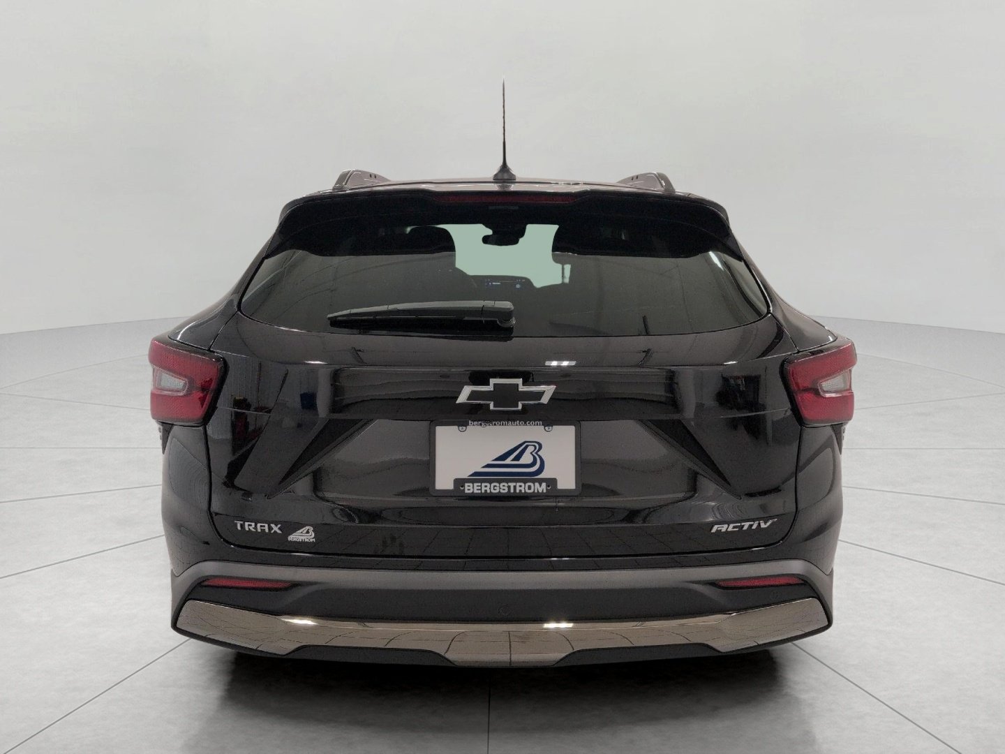 Used 2026 Chevrolet Trax ACTIV w/ Sunroof Package FWD image 24