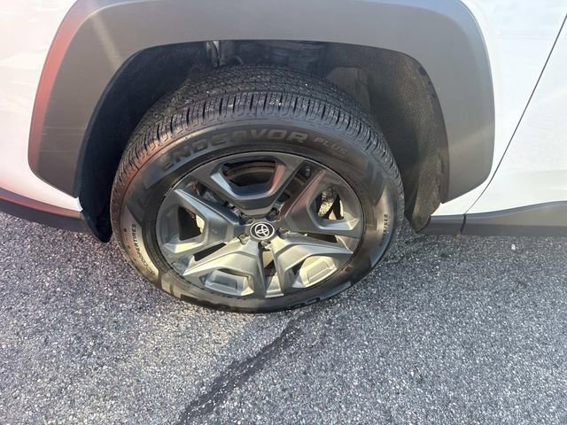 Used 2024 Toyota RAV4 Adventure image 14