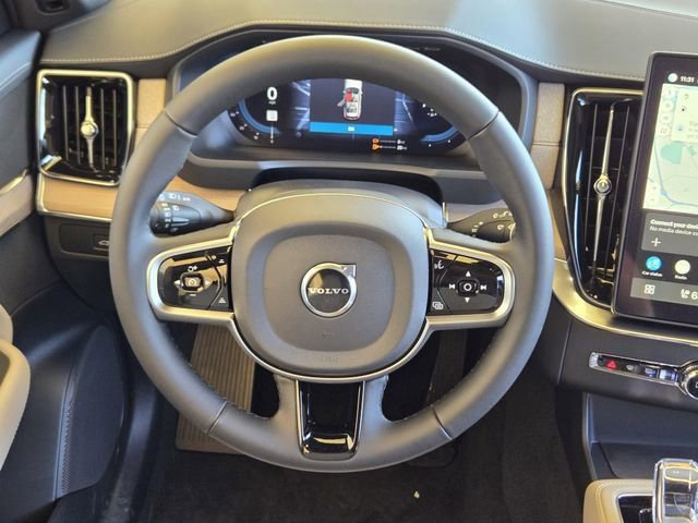 New 2025 Volvo XC90 T8 Core image 28