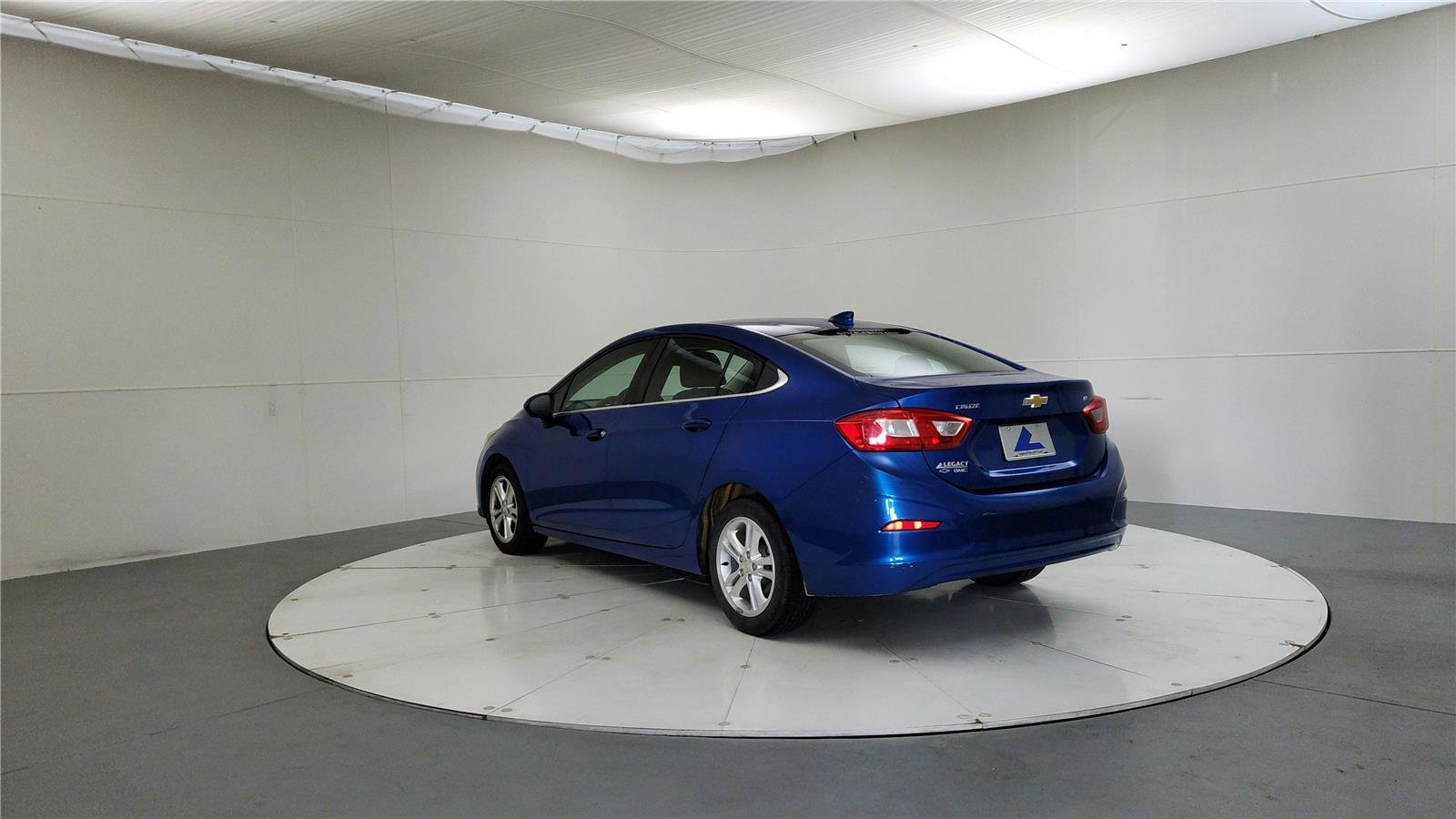 Used 2017 Chevrolet Cruze LT FWD image 5
