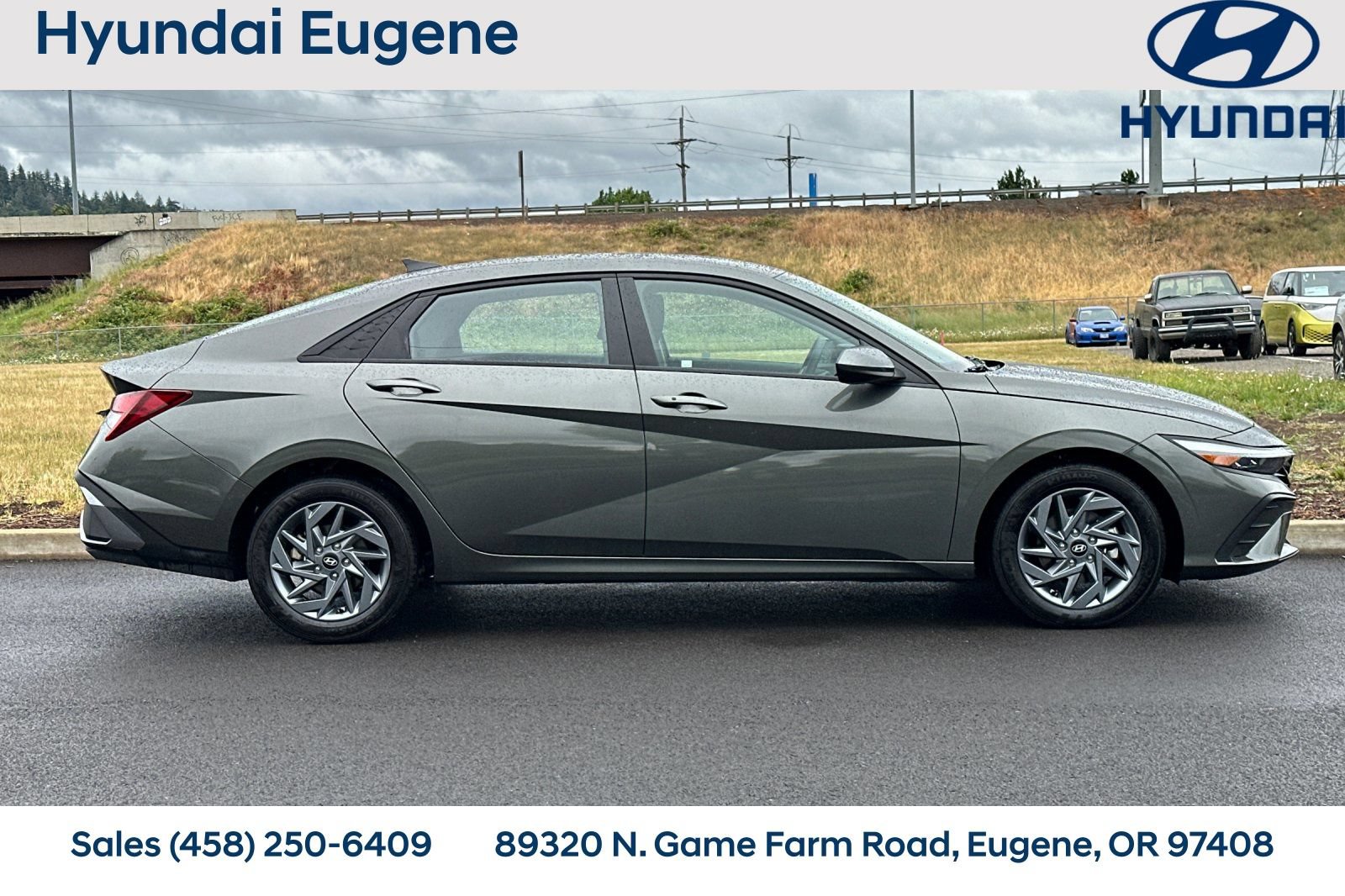 Used 2024 Hyundai Elantra SEL FWD image 2