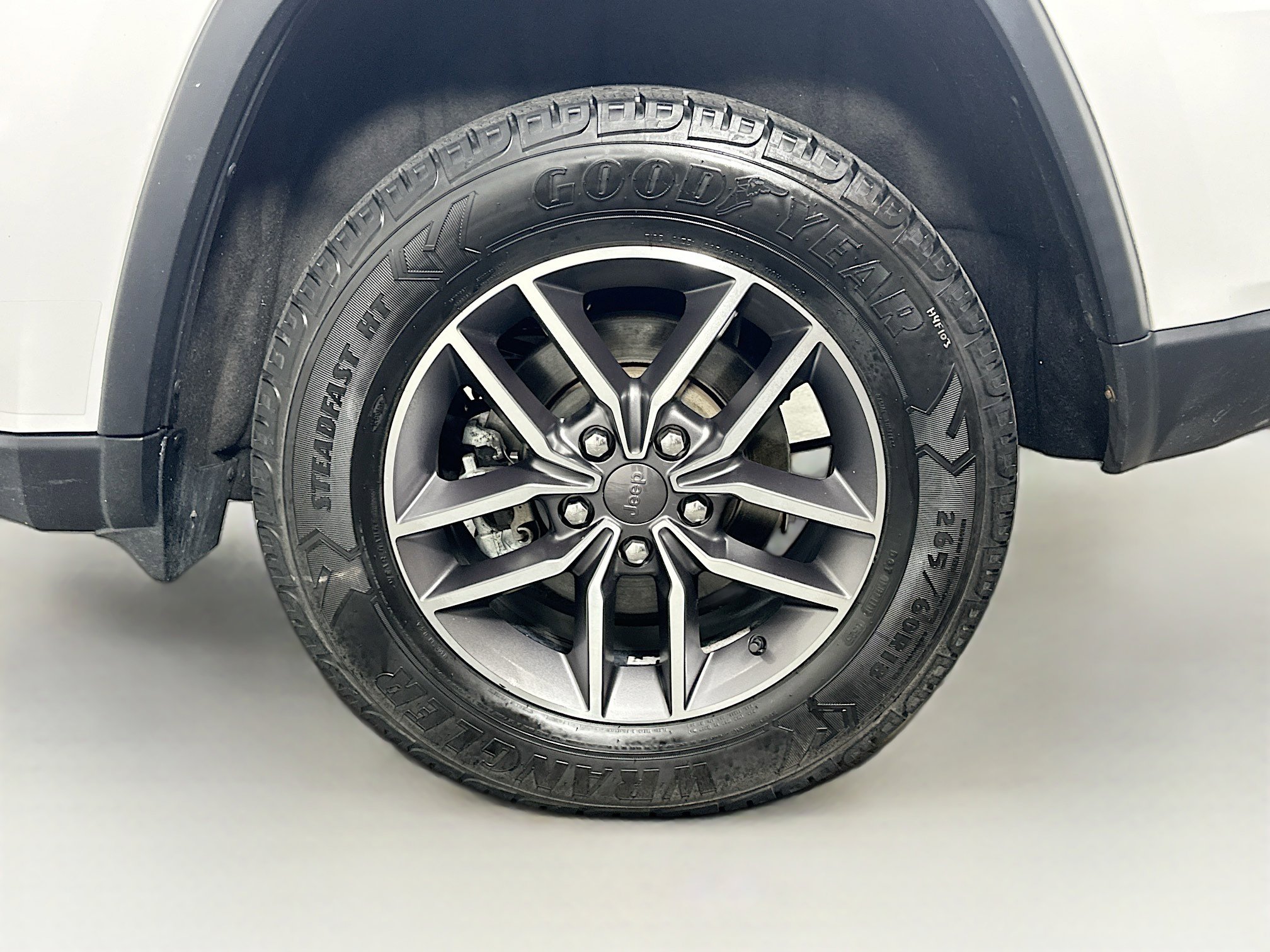 Used 2021 Jeep Grand Cherokee Limited w/ Luxury Group II image 11