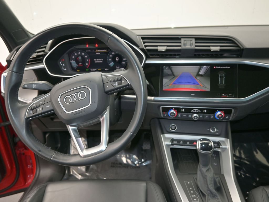 Used 2024 Audi Q3 2.0T Premium image 16