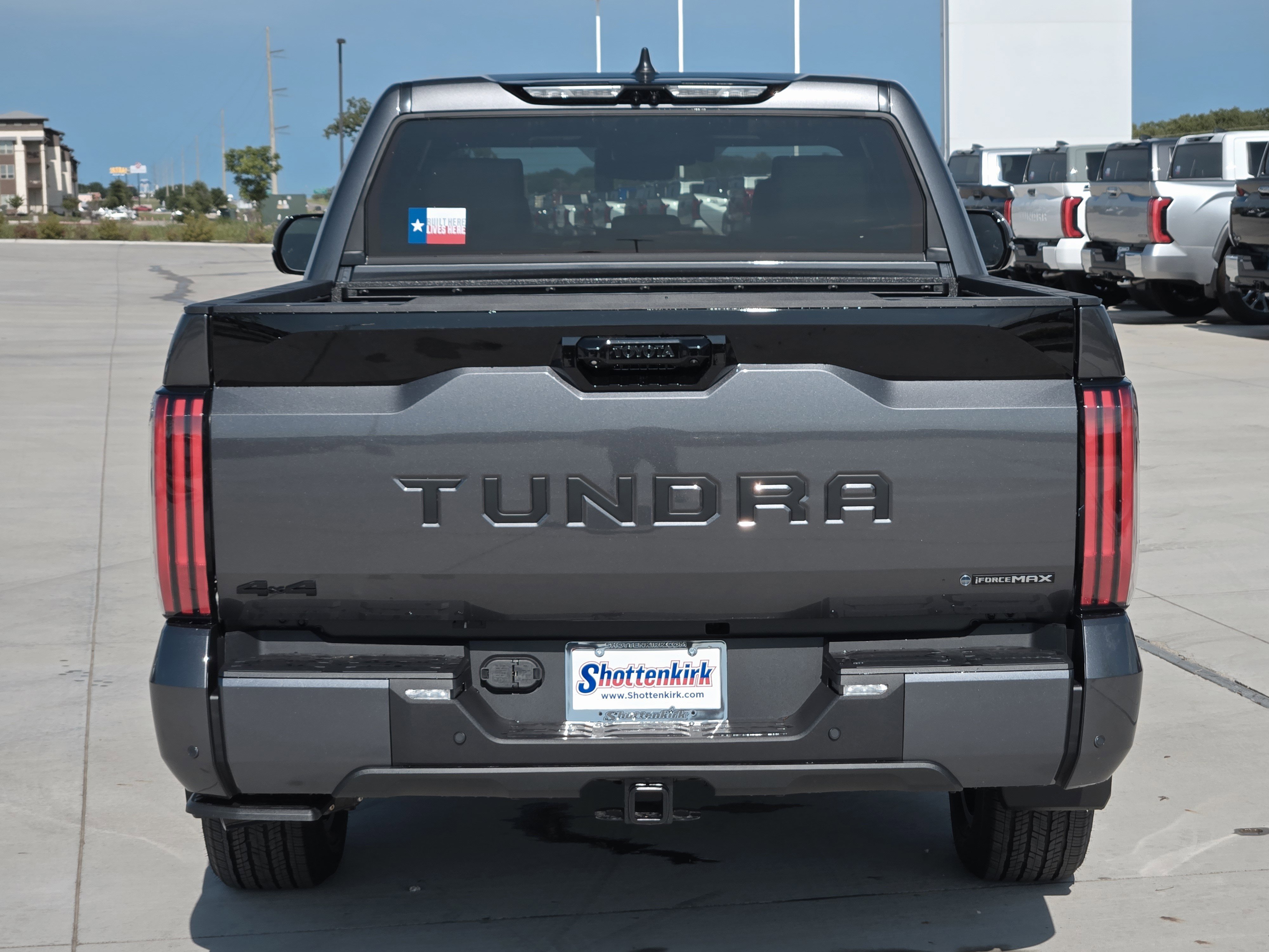 New 2025 Toyota Tundra Platinum image 5