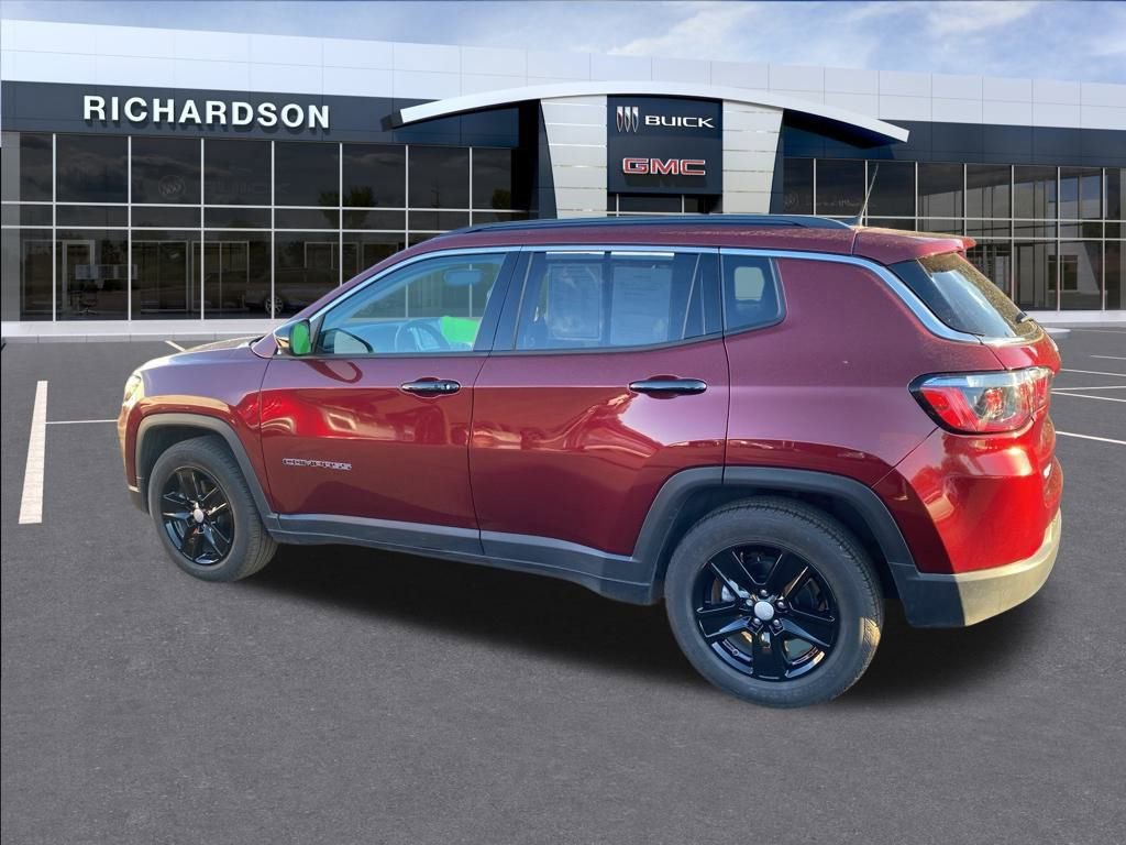 Used 2022 Jeep Compass Latitude image 9