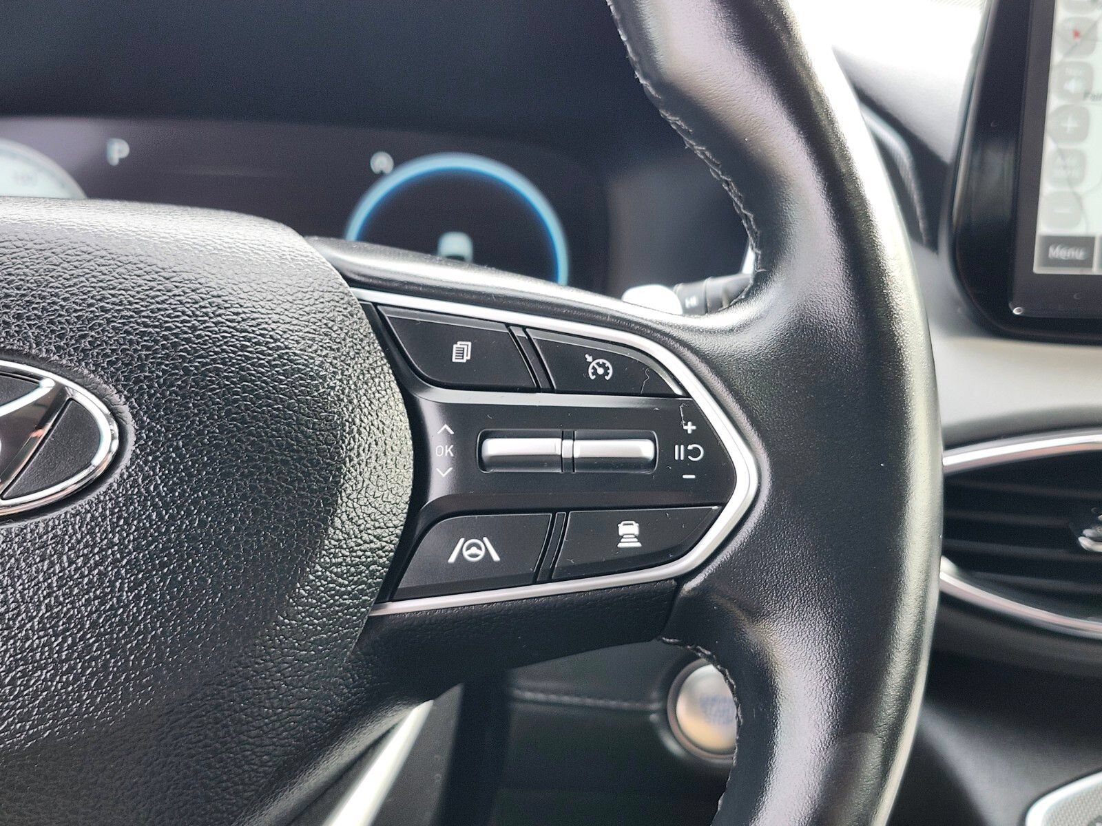 Certified 2022 Hyundai Santa Fe Limited AWD/4WD image 28