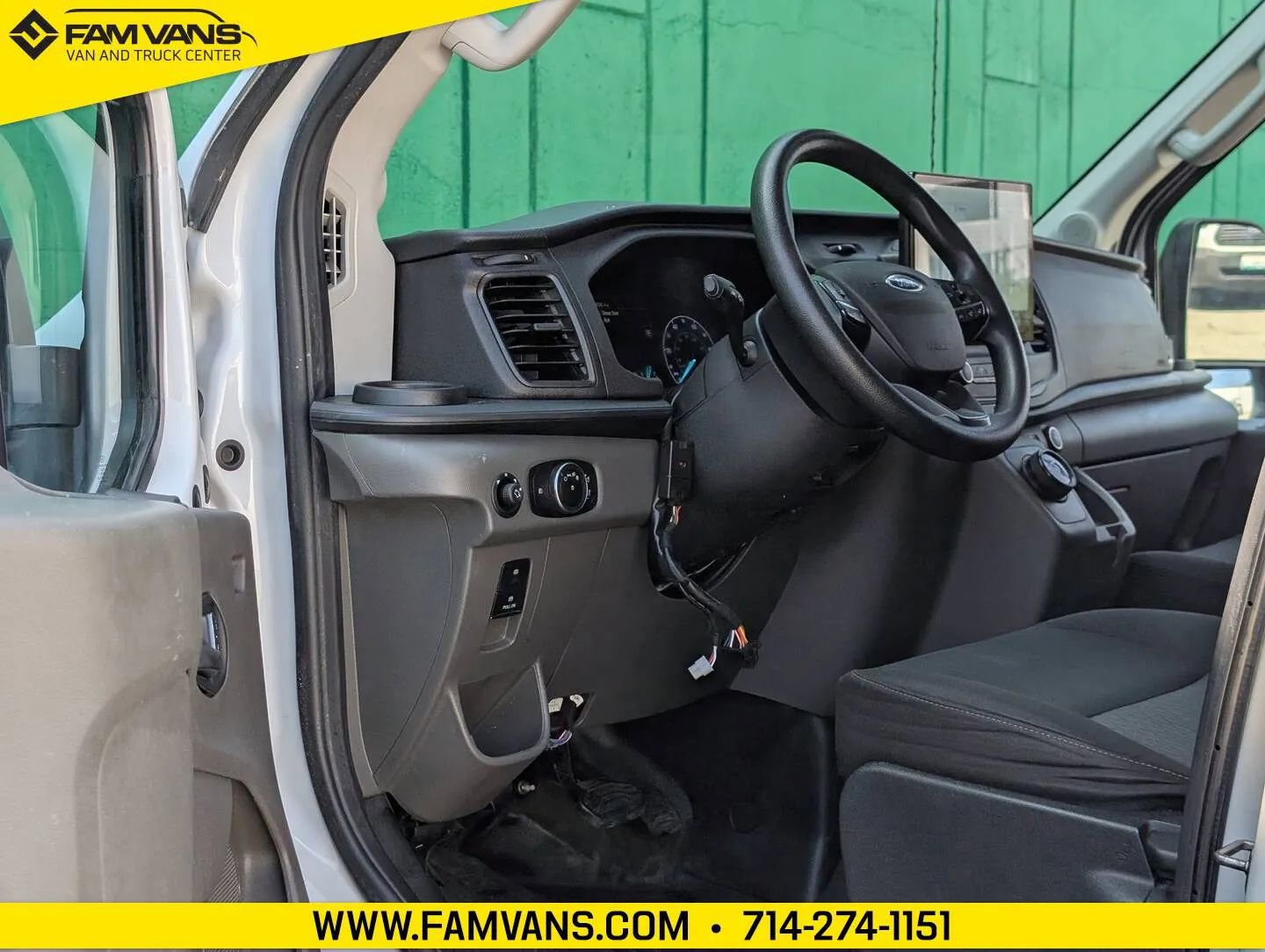 Used 2022 Ford E-Transit 148 High Roof Extended RWD image 17