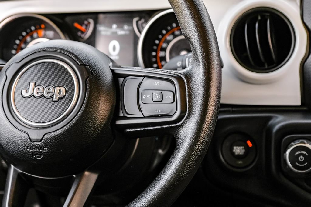 Used 2023 Jeep Gladiator Sport image 21