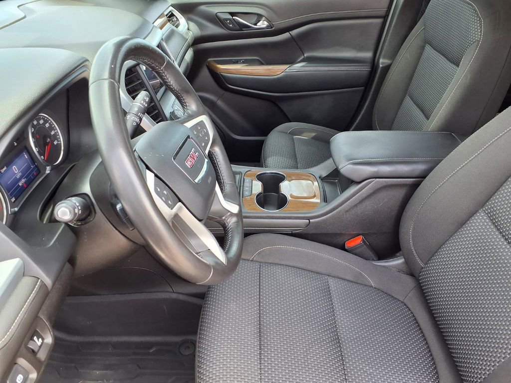 Used 2020 GMC Acadia SLE w/ LPO, Floor Liner Package image 16