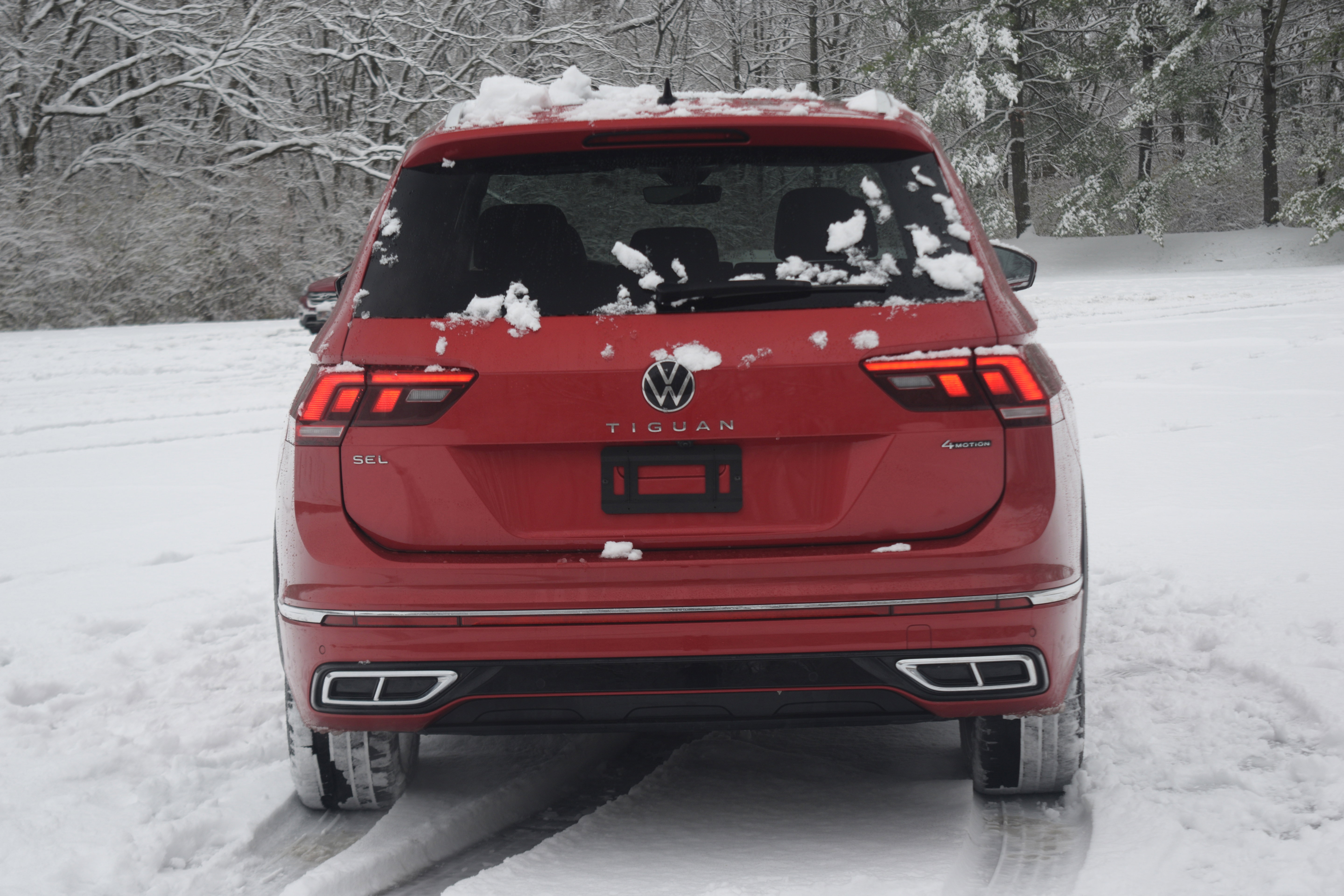 Used 2024 Volkswagen Tiguan SEL R-Line image 26