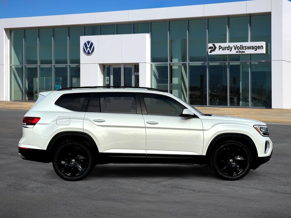 New 2026 Volkswagen Atlas SE FWD image 9