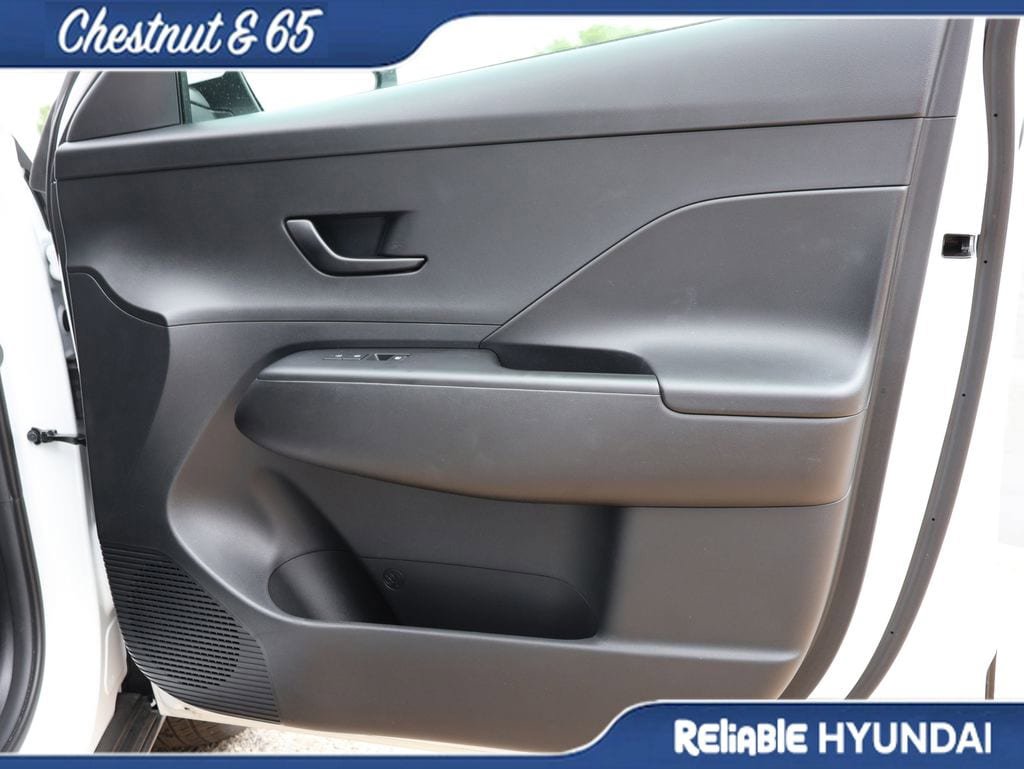 Used 2024 Hyundai Kona SEL w/ Convenience Package FWD image 9