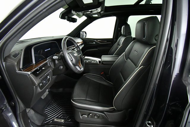 Certified 2022 Cadillac Escalade ESV Premium Luxury w/ Performance Package image 11