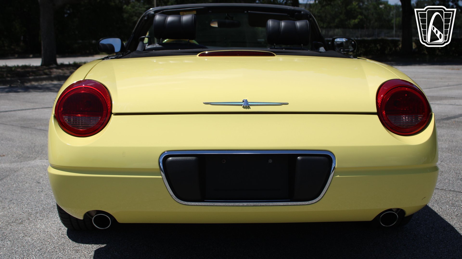 Used 2002 Ford Thunderbird RWD image 15