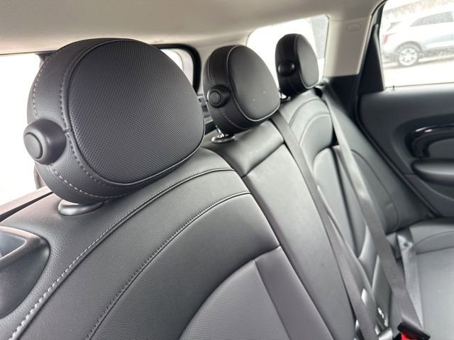 Used 2019 MINI Cooper Clubman S image 16