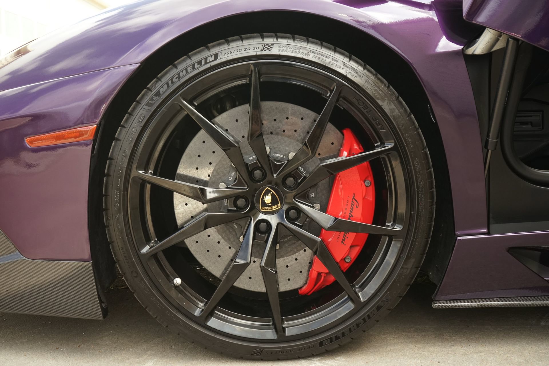 Used 2015 Lamborghini Aventador LP 700-4 image 39