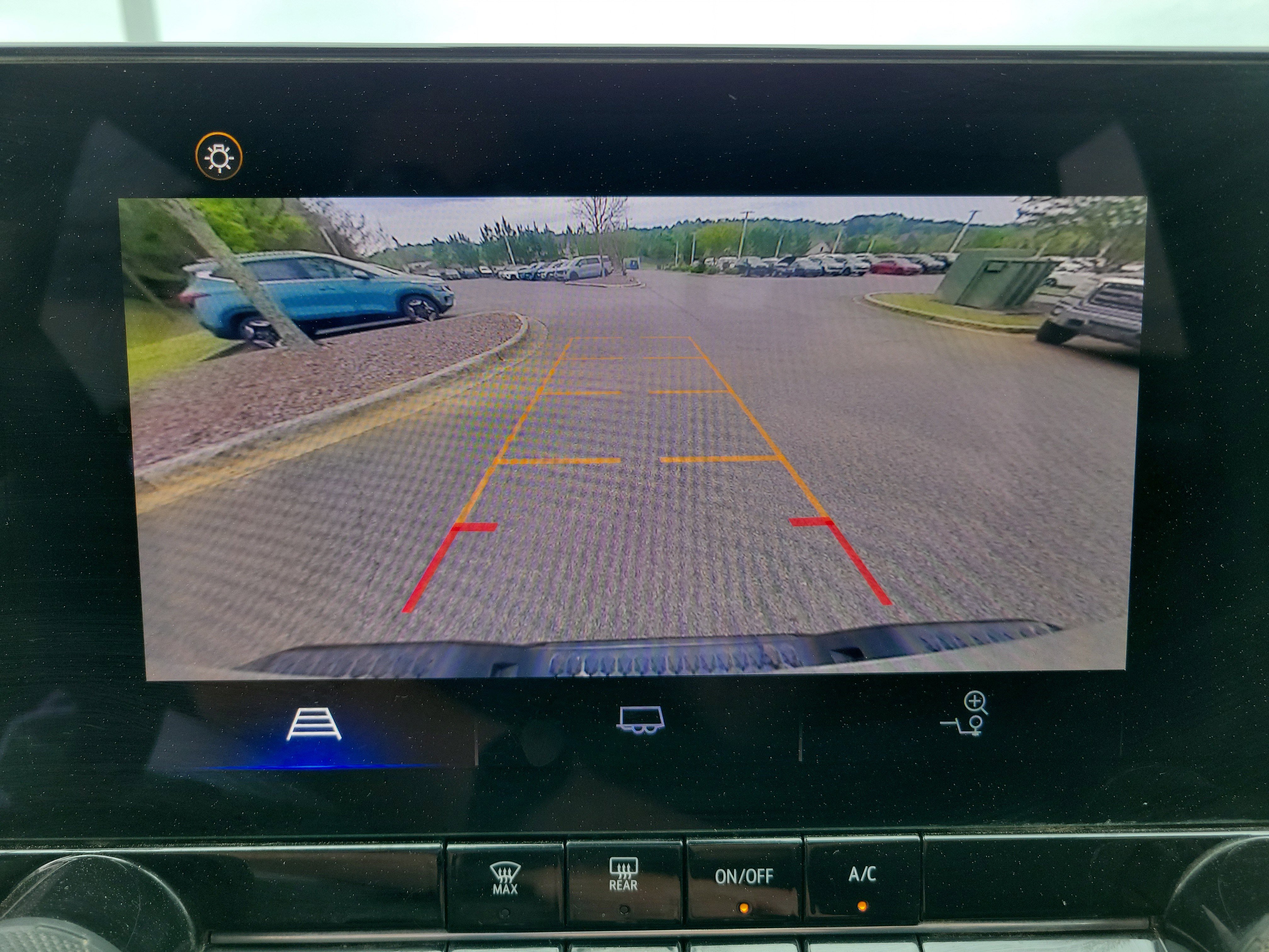 Used 2023 Chevrolet Colorado Trail Boss image 9