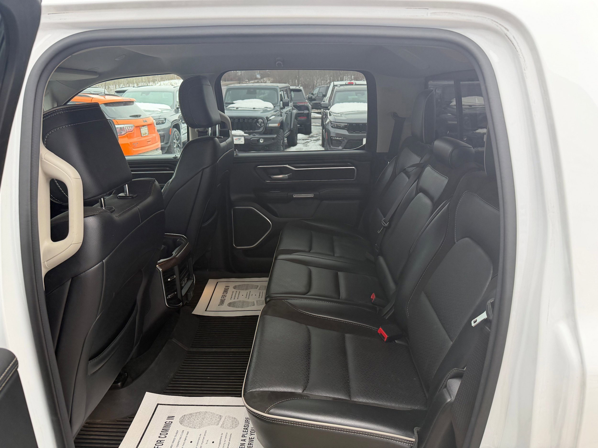 Used 2022 RAM 1500 Laramie image 4