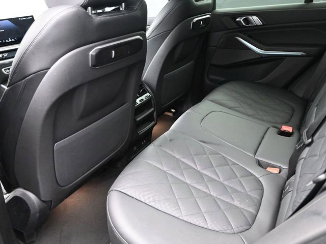 Used 2025 BMW X5 xDrive50e image 17