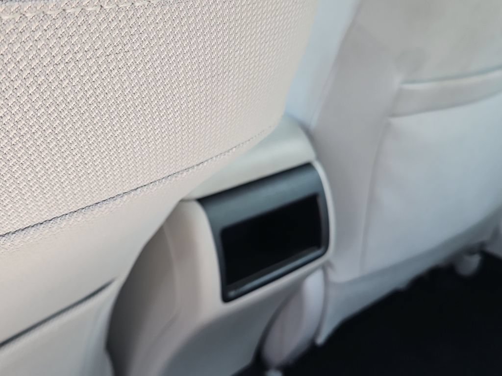 Used 2012 Toyota Camry LE FWD image 13