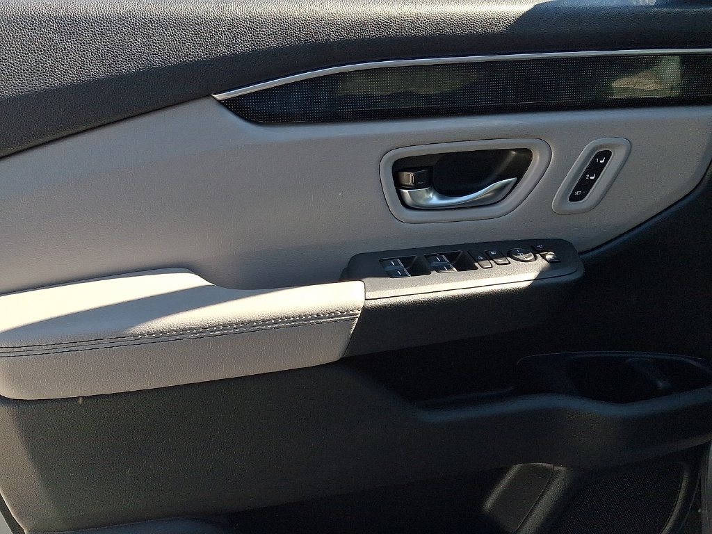 Used 2025 Honda Pilot Elite image 14