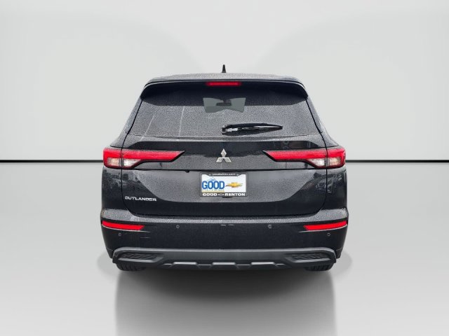 Used 2022 Mitsubishi Outlander ES FWD image 4