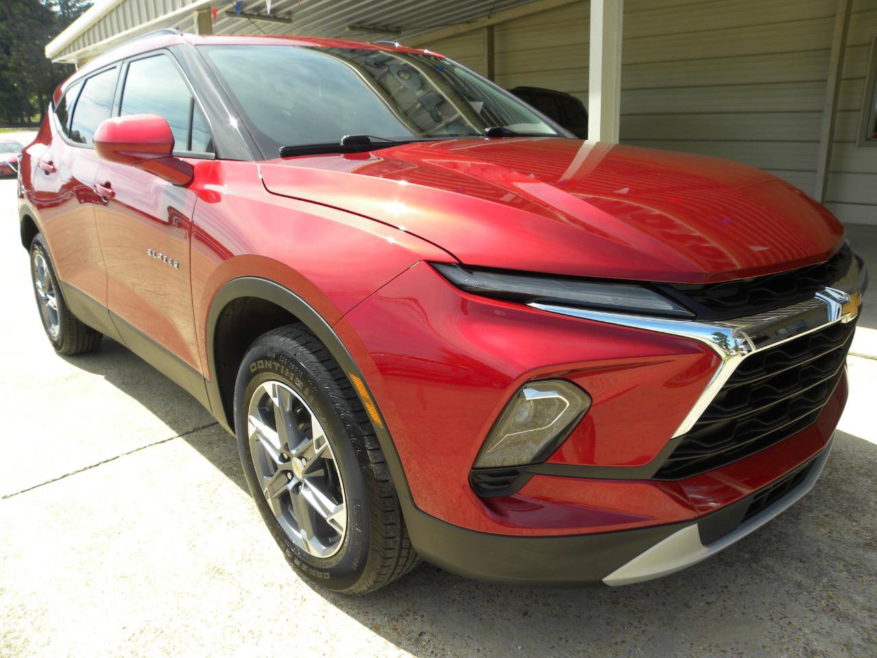 Used 2024 Chevrolet Blazer LT w/ Convenience Package FWD image 3