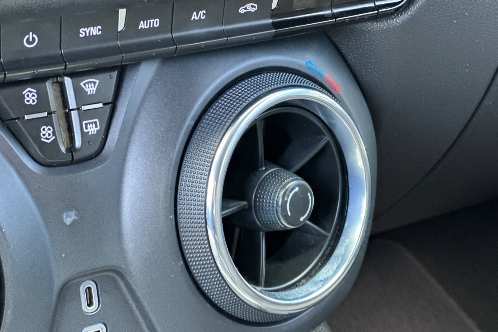 Used 2022 Chevrolet Blazer LT w/ Redline Edition image 31