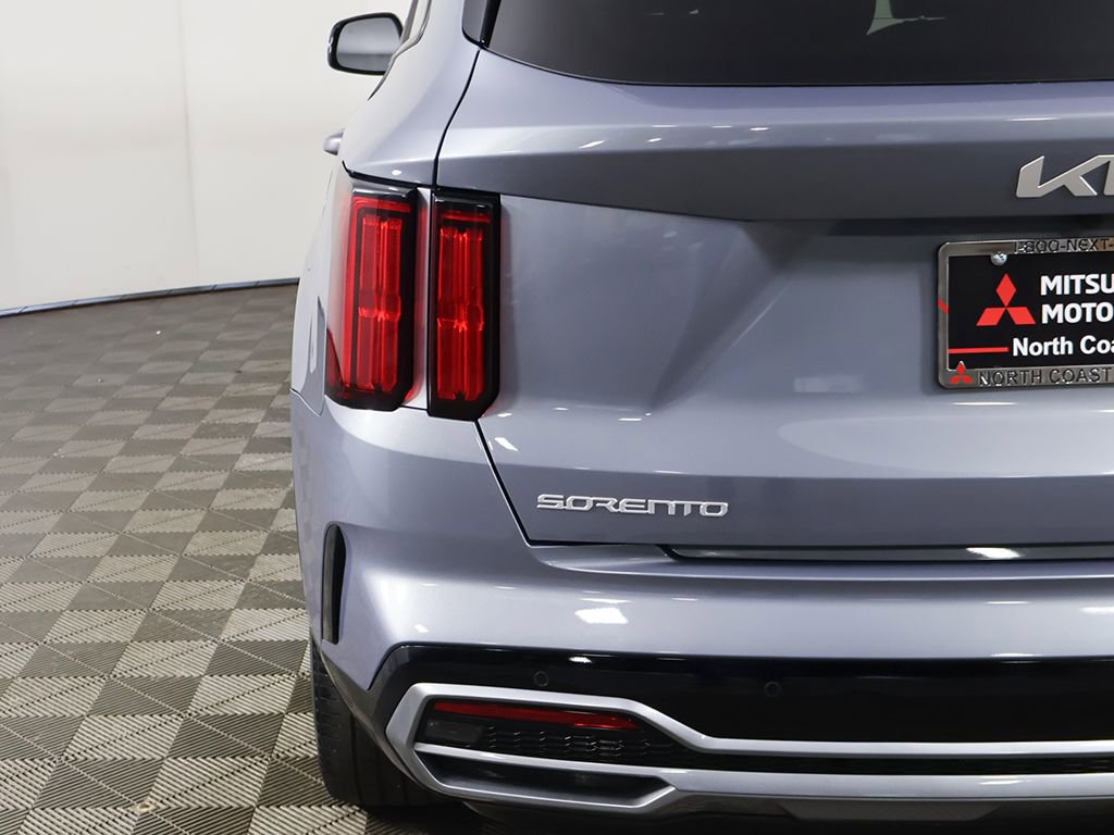Used 2023 Kia Sorento SX AWD/4WD image 17