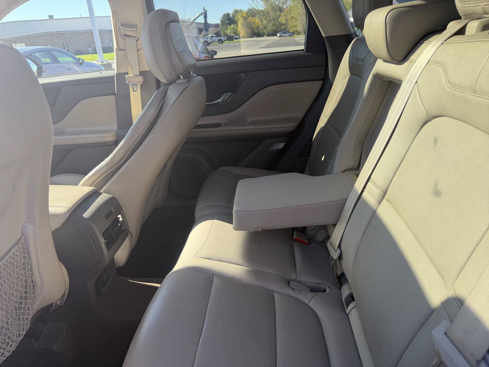 Used 2020 Lincoln Corsair FWD w/ Premium Package image 10