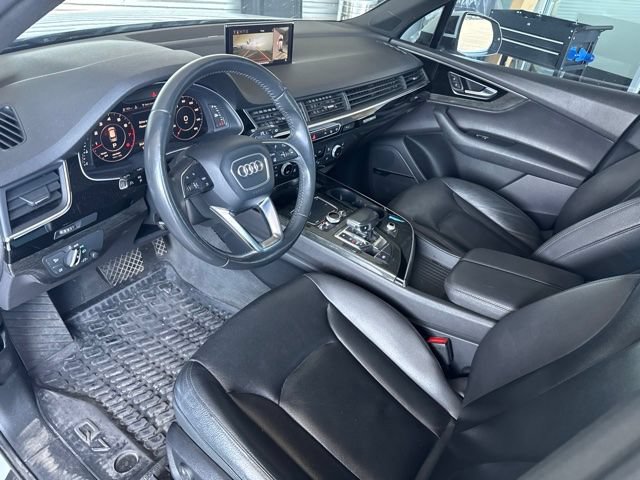 Used 2018 Audi Q7 3.0T Premium Plus w/ Premium Plus Package AWD/4WD image 7