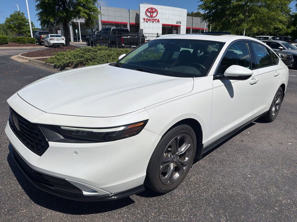 Used 2023 Honda Accord EX-L image 1