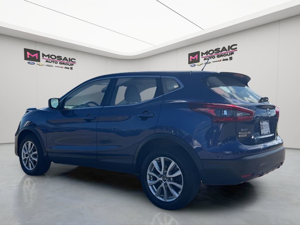 Used 2021 Nissan Rogue Sport S image 5