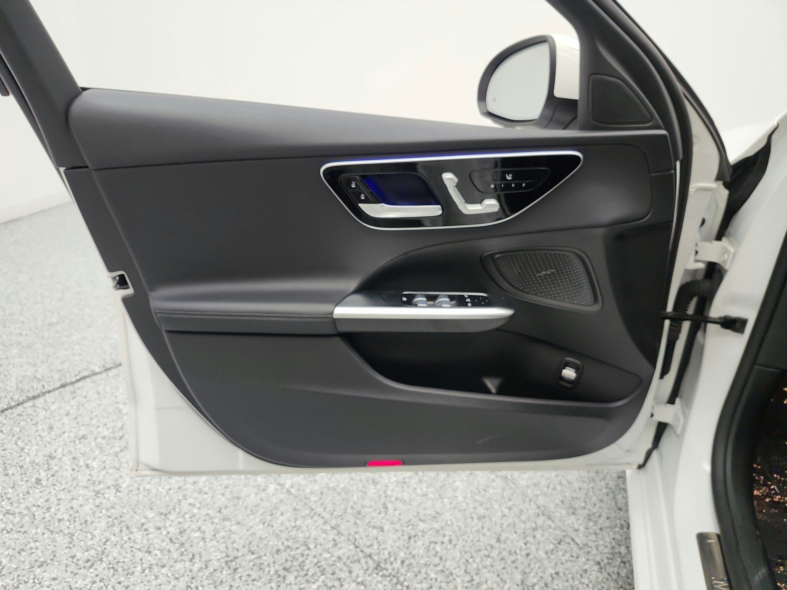 Used 2023 Mercedes-Benz C 300 Sedan image 12