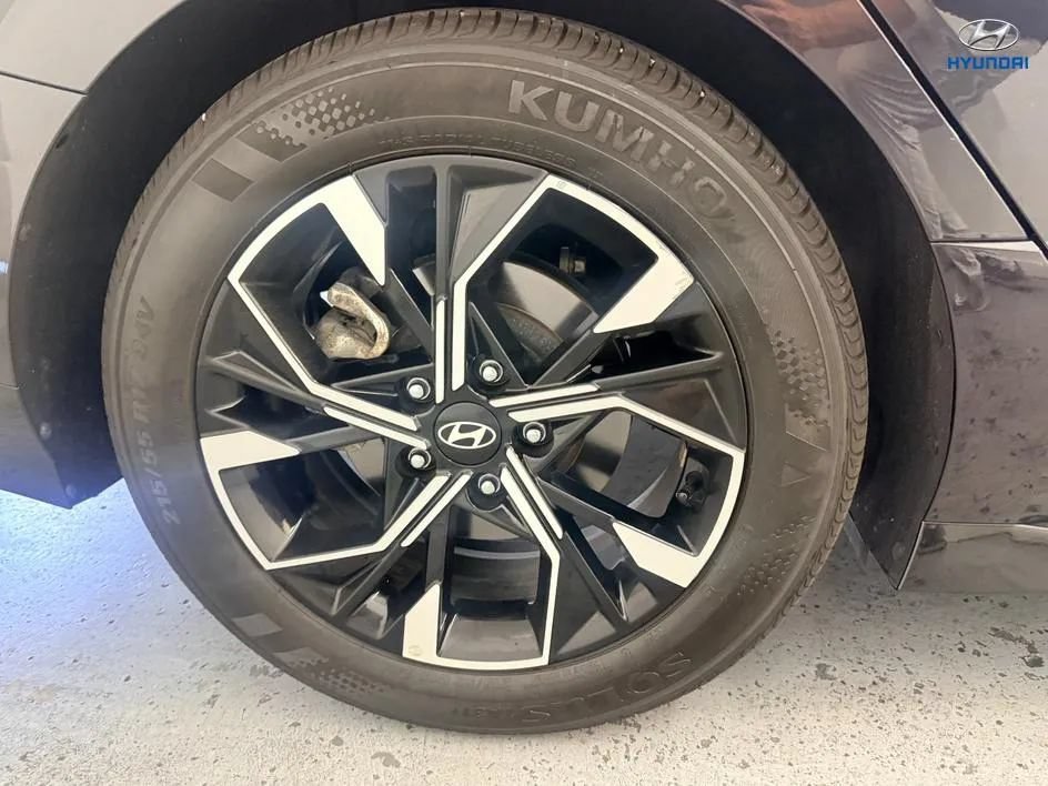 Used 2025 Hyundai Sonata SEL FWD image 27