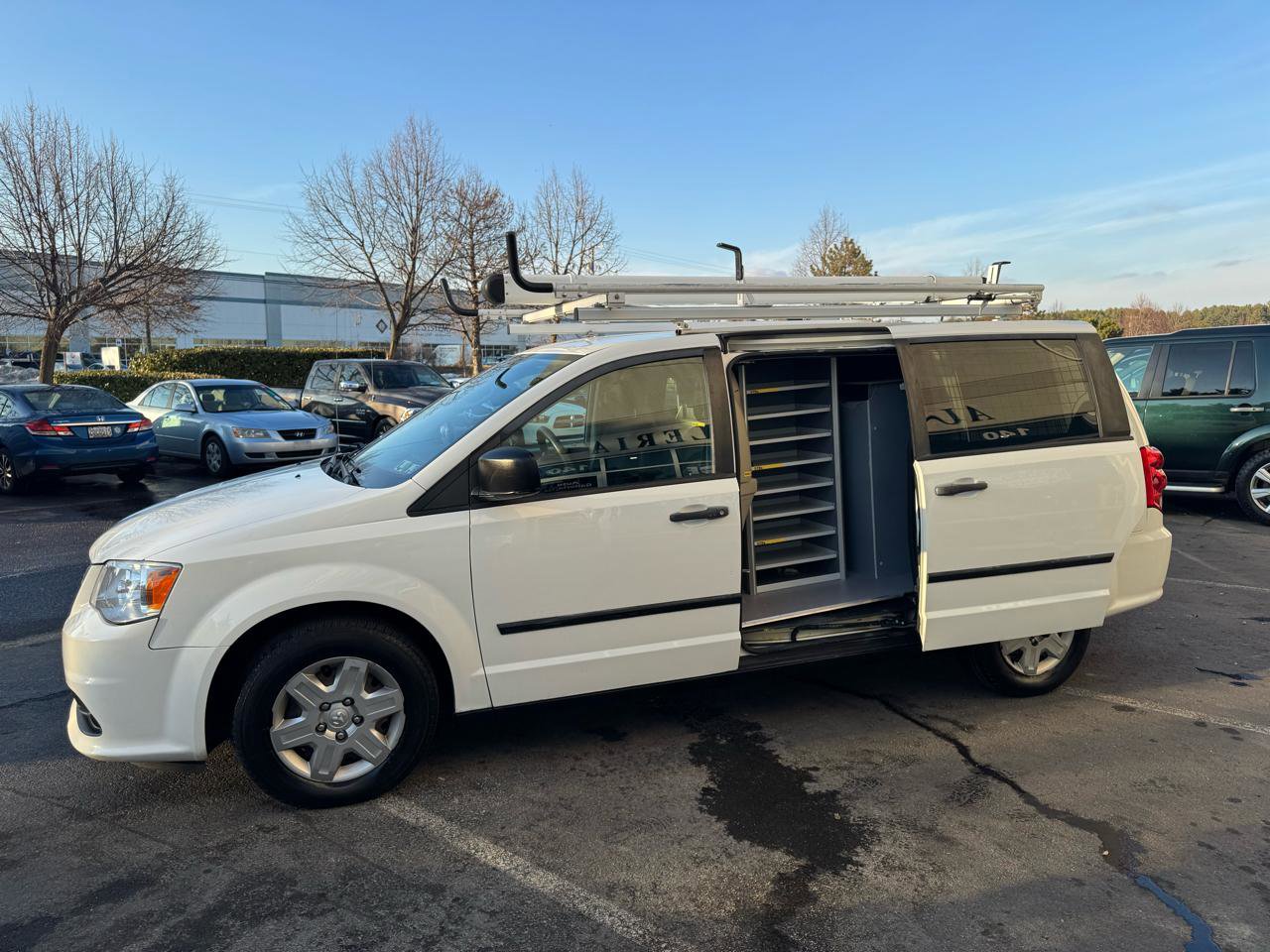 Used 2013 RAM C/V Tradesman image 13