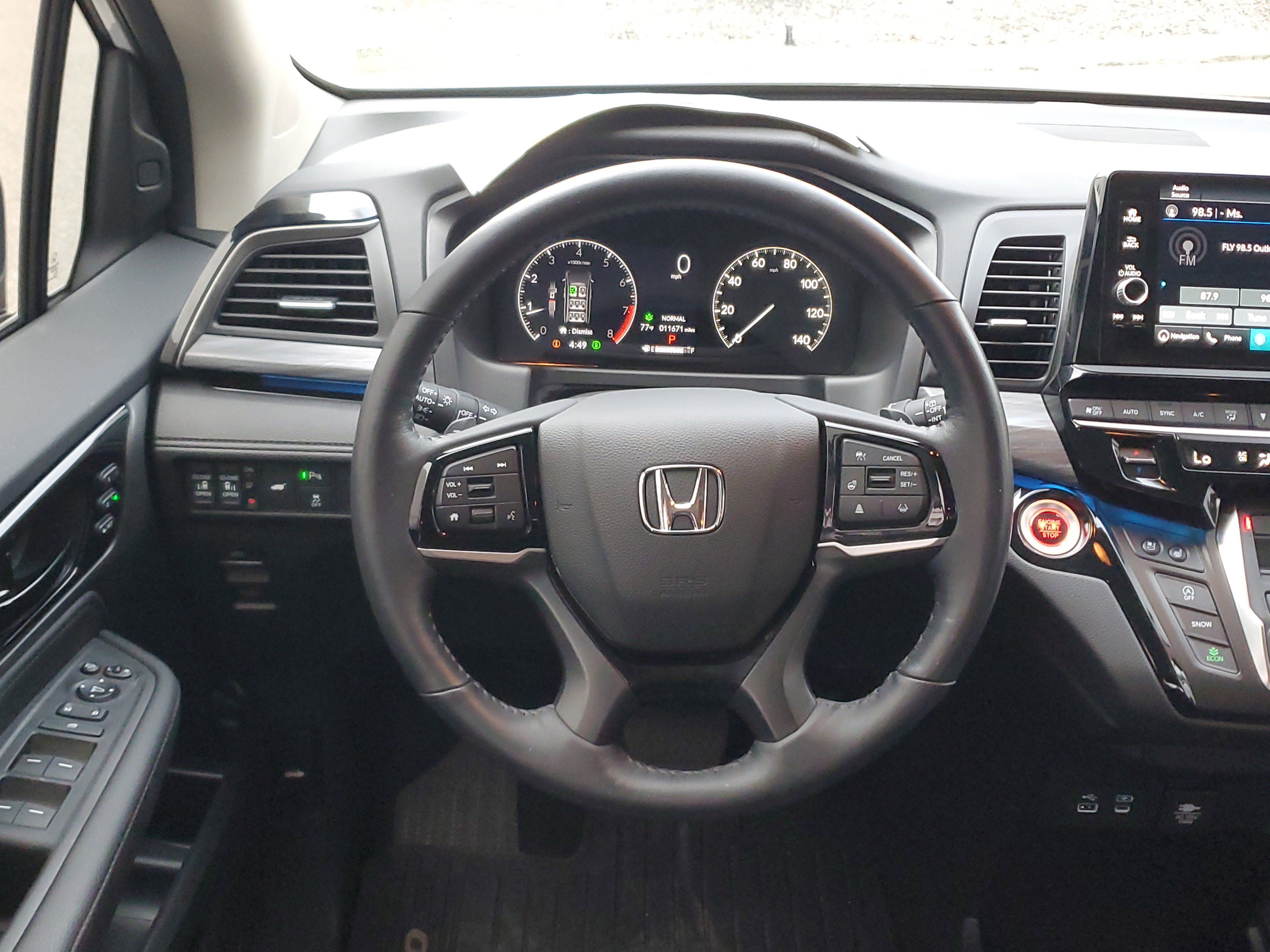 Certified 2025 Honda Odyssey Elite image 17