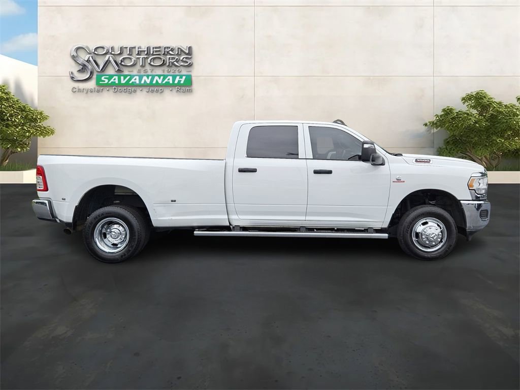 Used 2023 RAM 3500 Tradesman w/ Chrome Appearance Group image 6