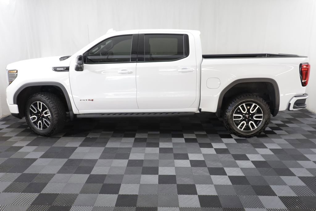 Used 2023 GMC Sierra 1500 AT4 w/ Technology Package image 4