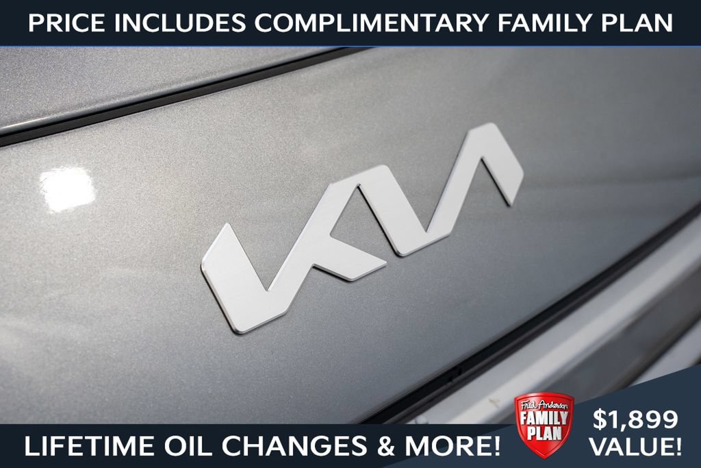 New 2026 Kia Niro EX w/ EX Premium Package FWD image 3