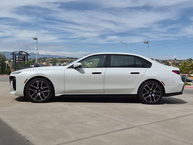 Used 2026 BMW 740i xDrive AWD/4WD image 9
