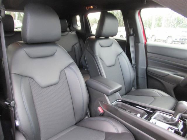 New 2026 Jeep Compass Latitude image 8