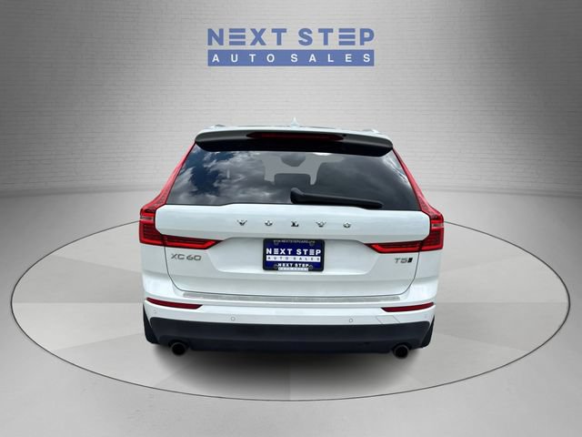 Used 2019 Volvo XC60 T5 Momentum w/ Multimedia Package AWD/4WD image 7