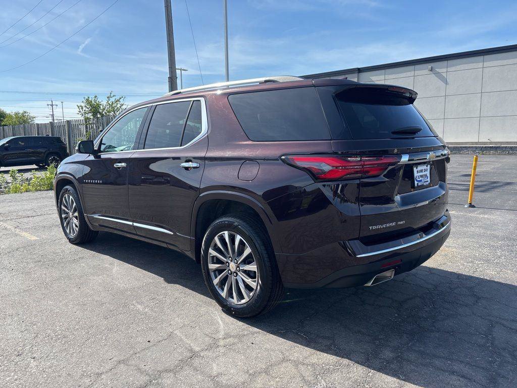 Used 2023 Chevrolet Traverse Premier AWD/4WD image 5