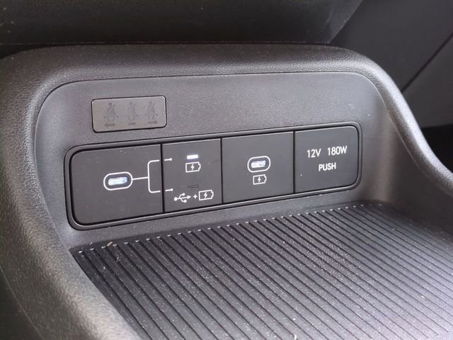 Certified 2024 Hyundai Kona SE image 21